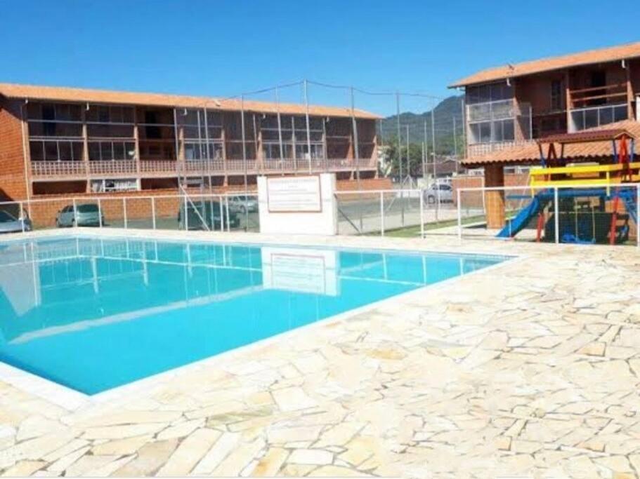 200 Mts Do Sape Com Piscina